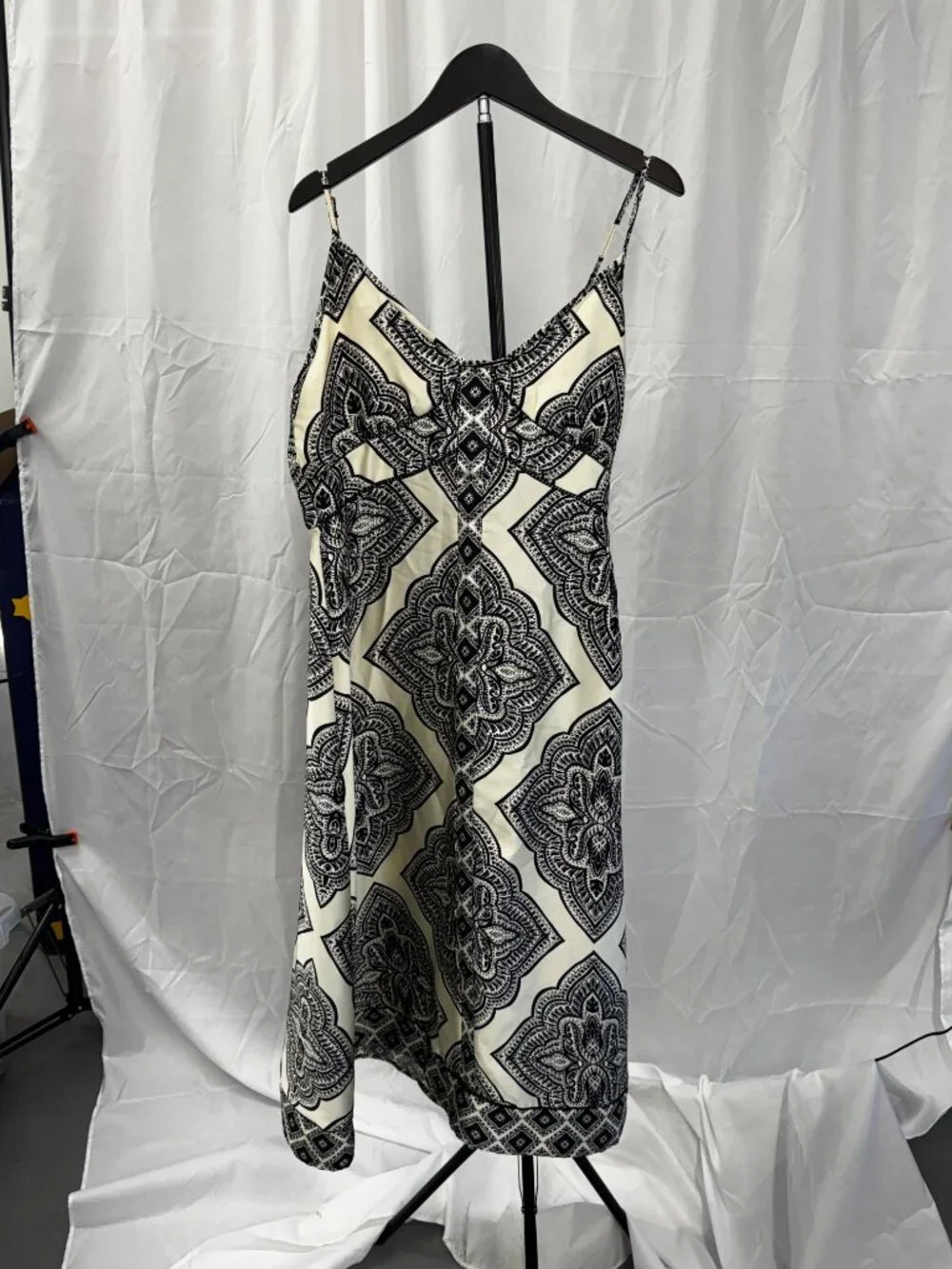 Camila Coelho Black & Cream Slip Dress‎ Size M